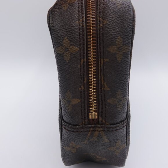 Louis Vuitton Monogram Trousse Toiletry Pouch 23 - Picture 4 of 16